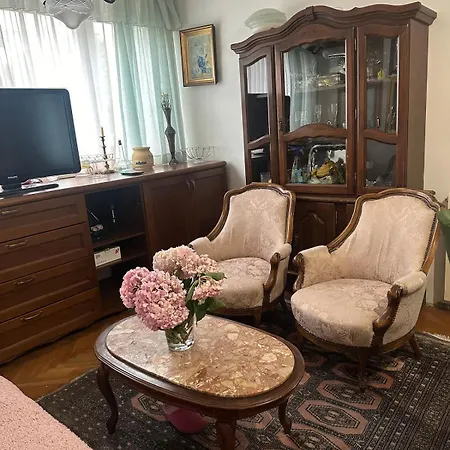 Dodo Apartment *